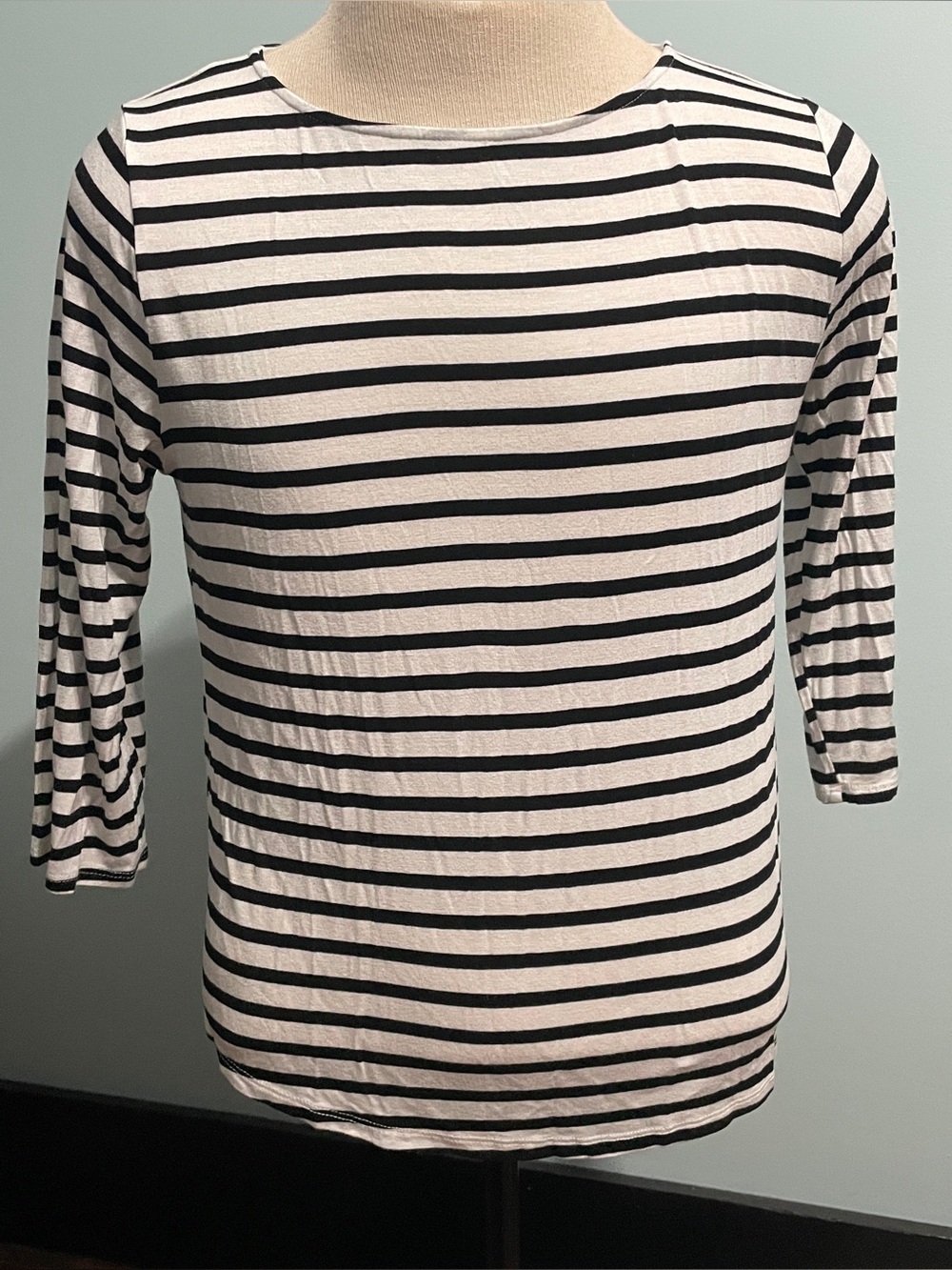 Green Envelope L Black and White Stripe Blouse